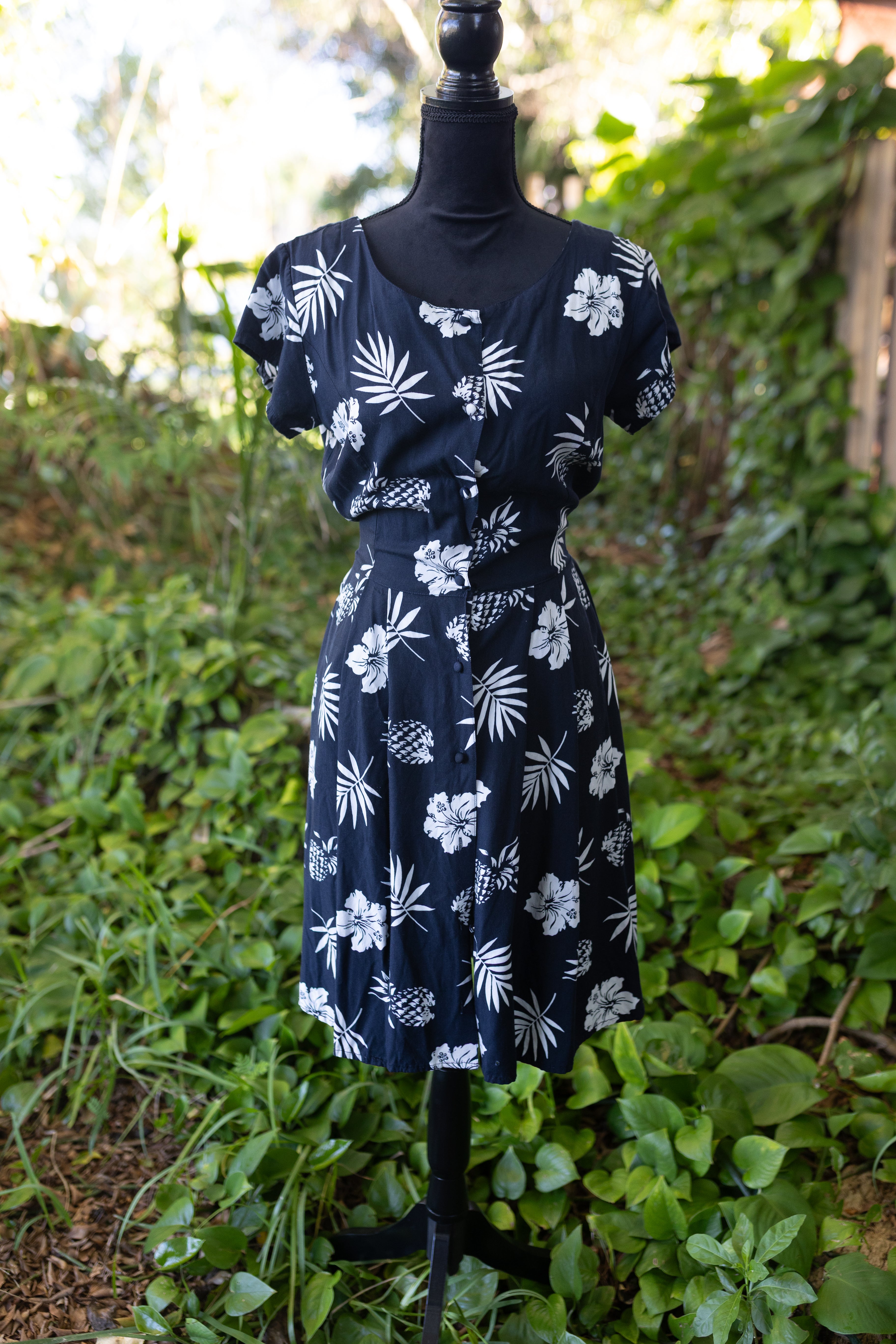 Vintage 90s APART Tropical Pineapple & Hibiscus Rayon Dress