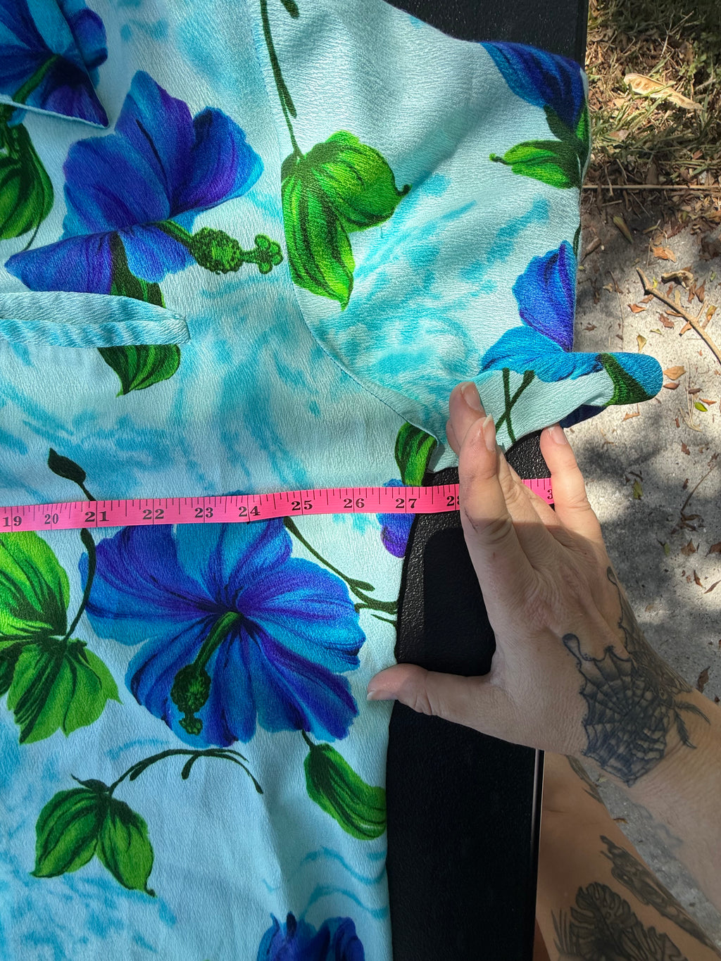 Vintage XL Blue Hibiscus Aloha Shirt - Vibrant Tropical Print
