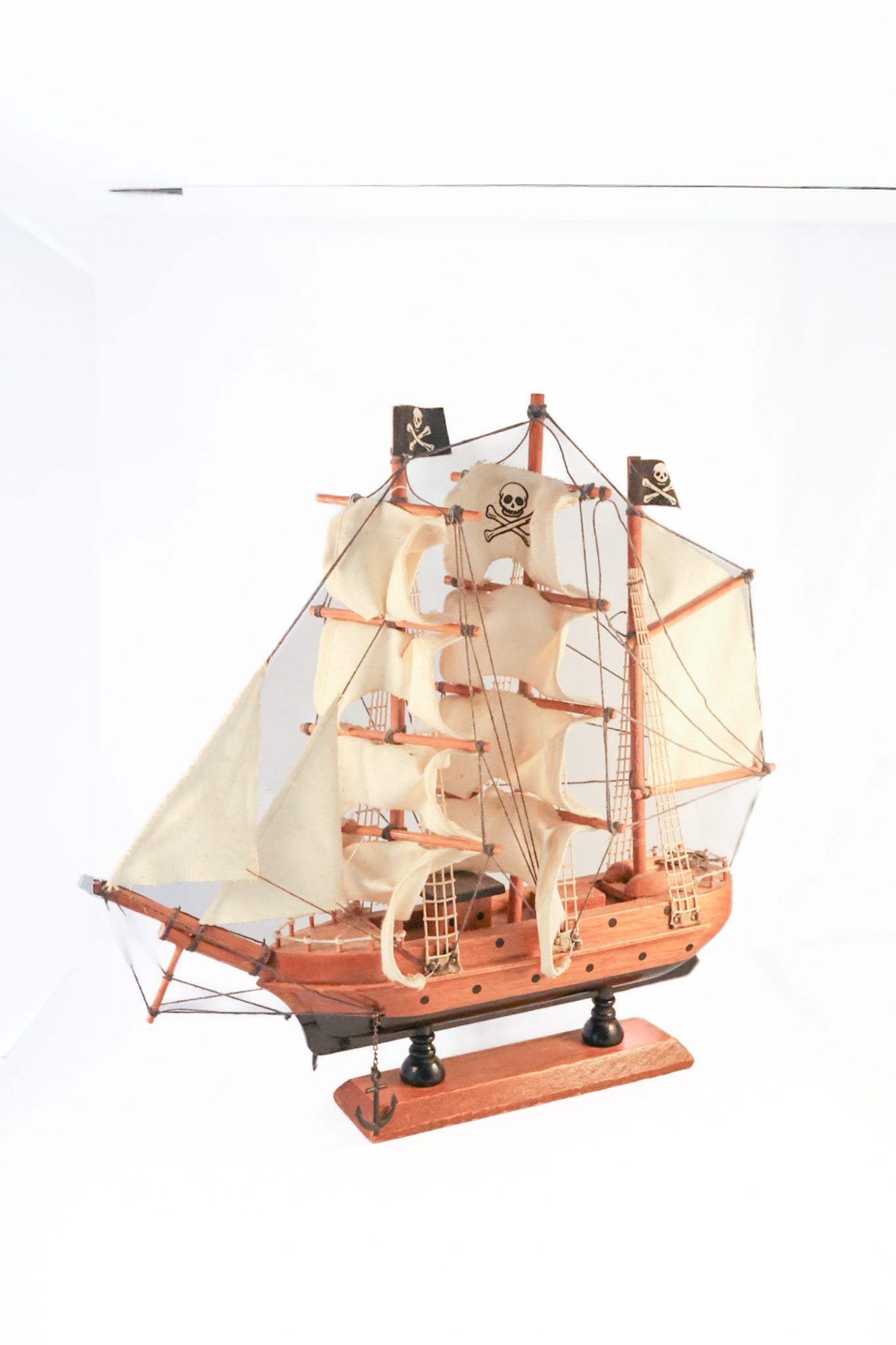 Vintage Wood Pirate Ship Model 🏴‍☠️ MCM Nautical Decor