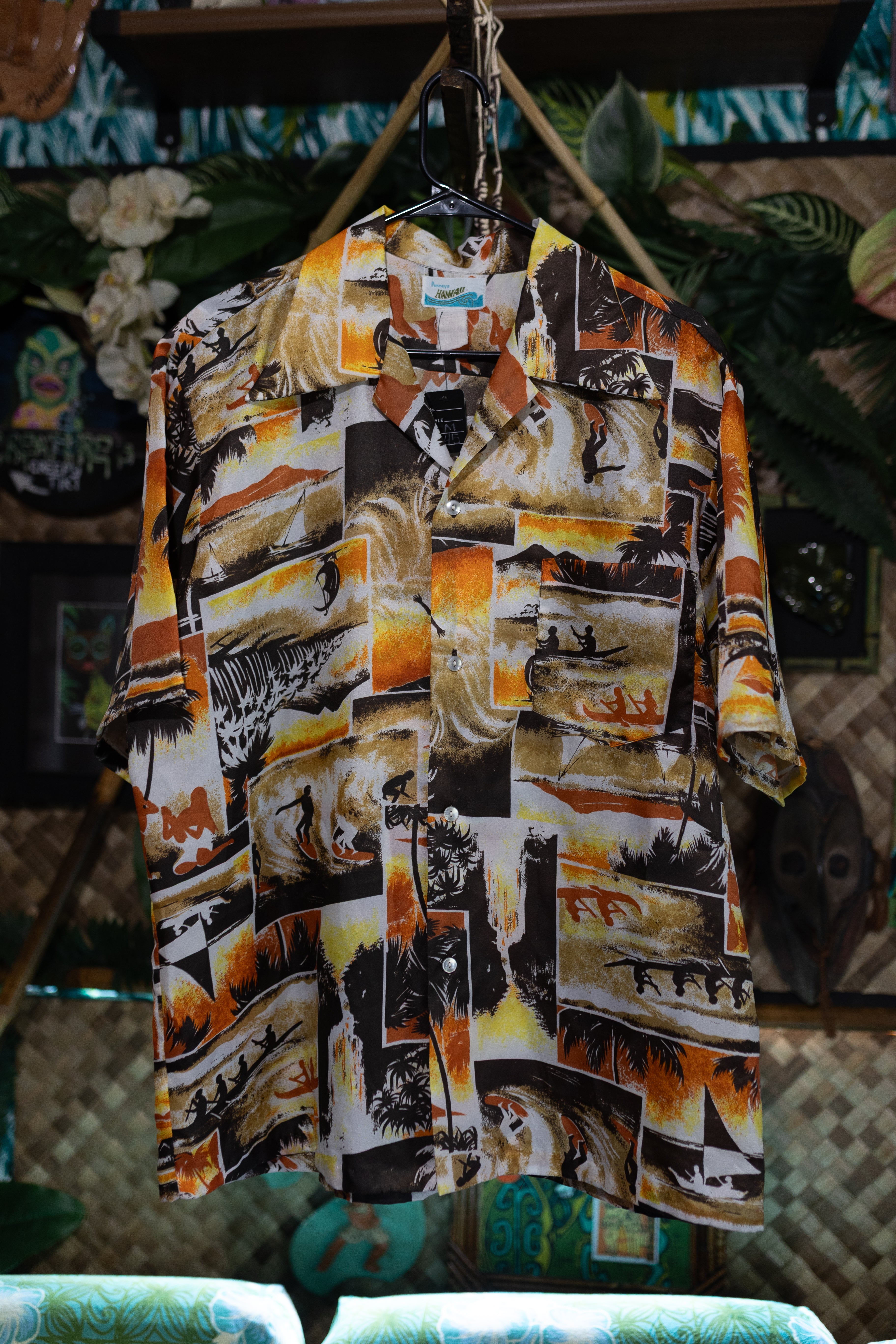 Vintage Penneys HAWAII Surfer Print Button Down Shirt