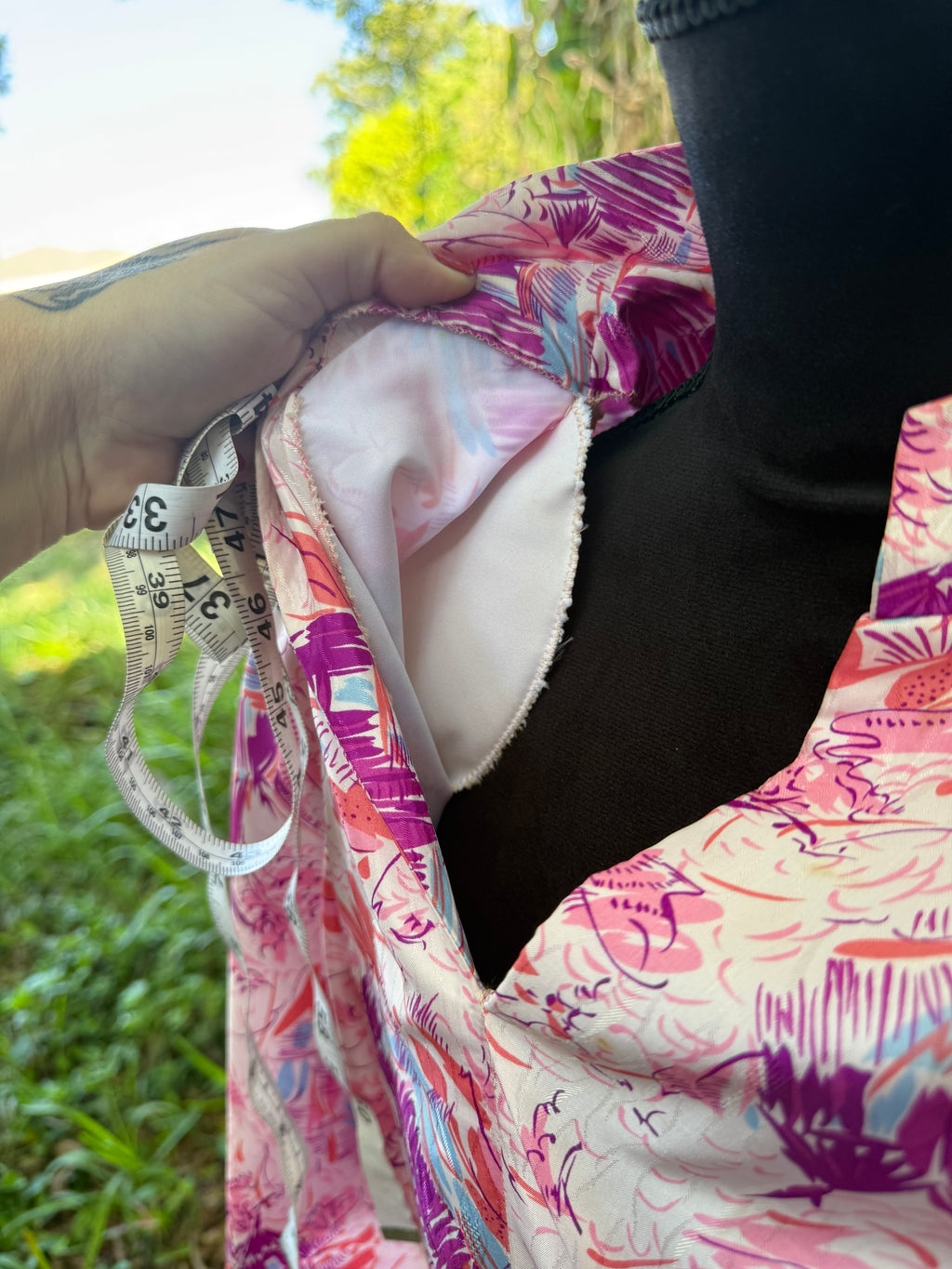 Vintage Vibrant Tiki Village Hostess Gown