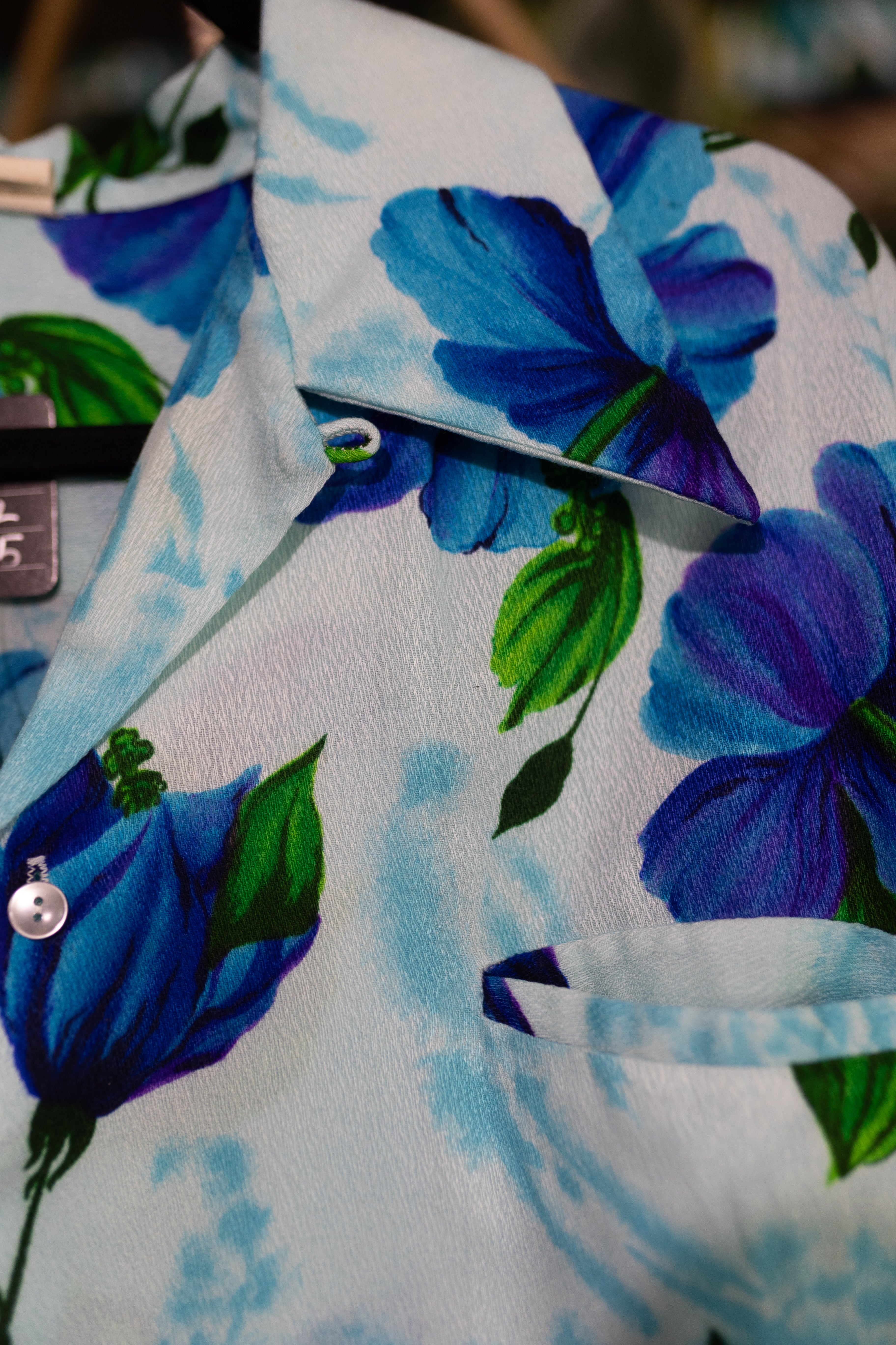 Vintage XL Blue Hibiscus Aloha Shirt - Vibrant Tropical Print