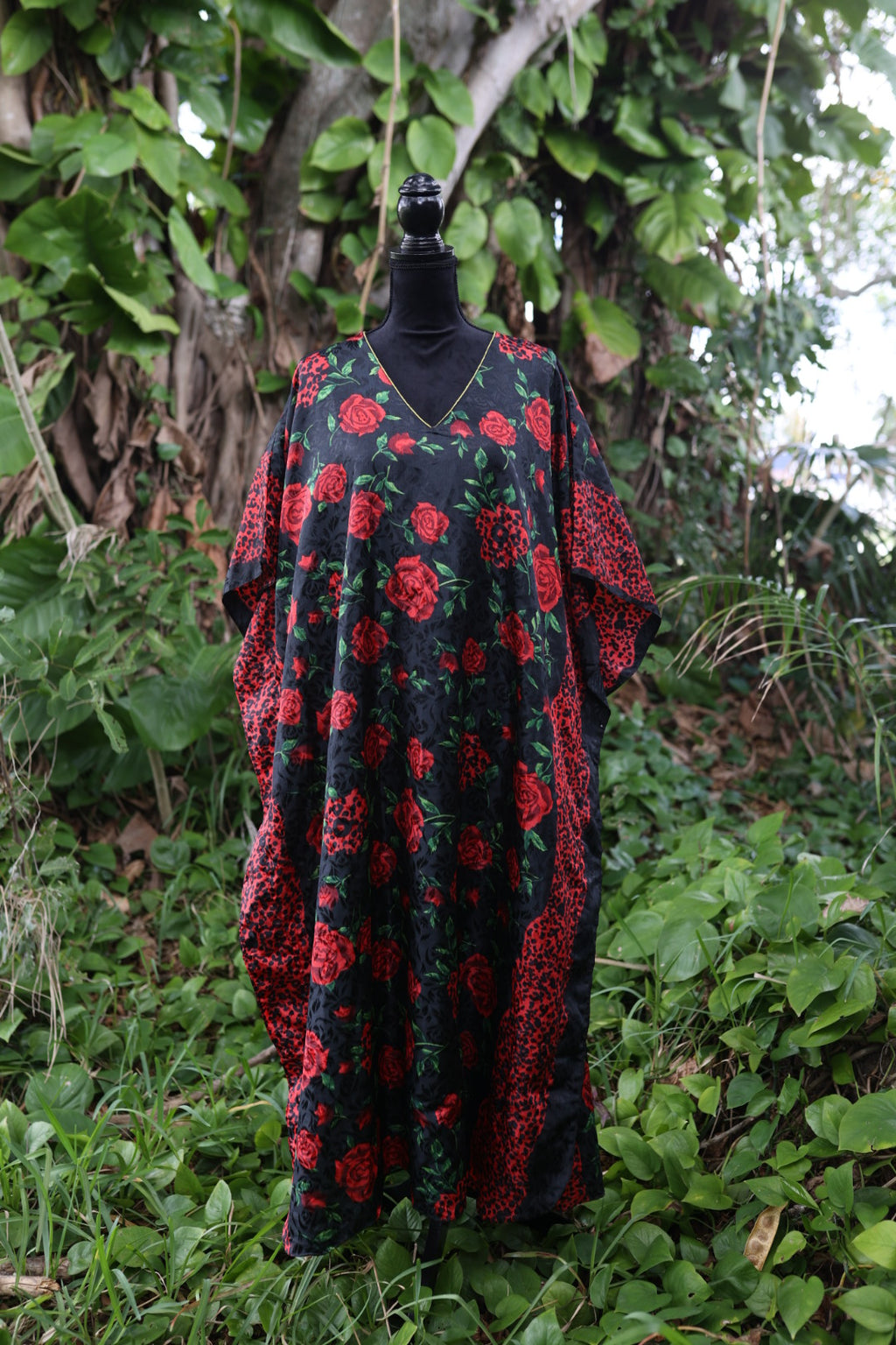 Vintage Caftan Black Rose