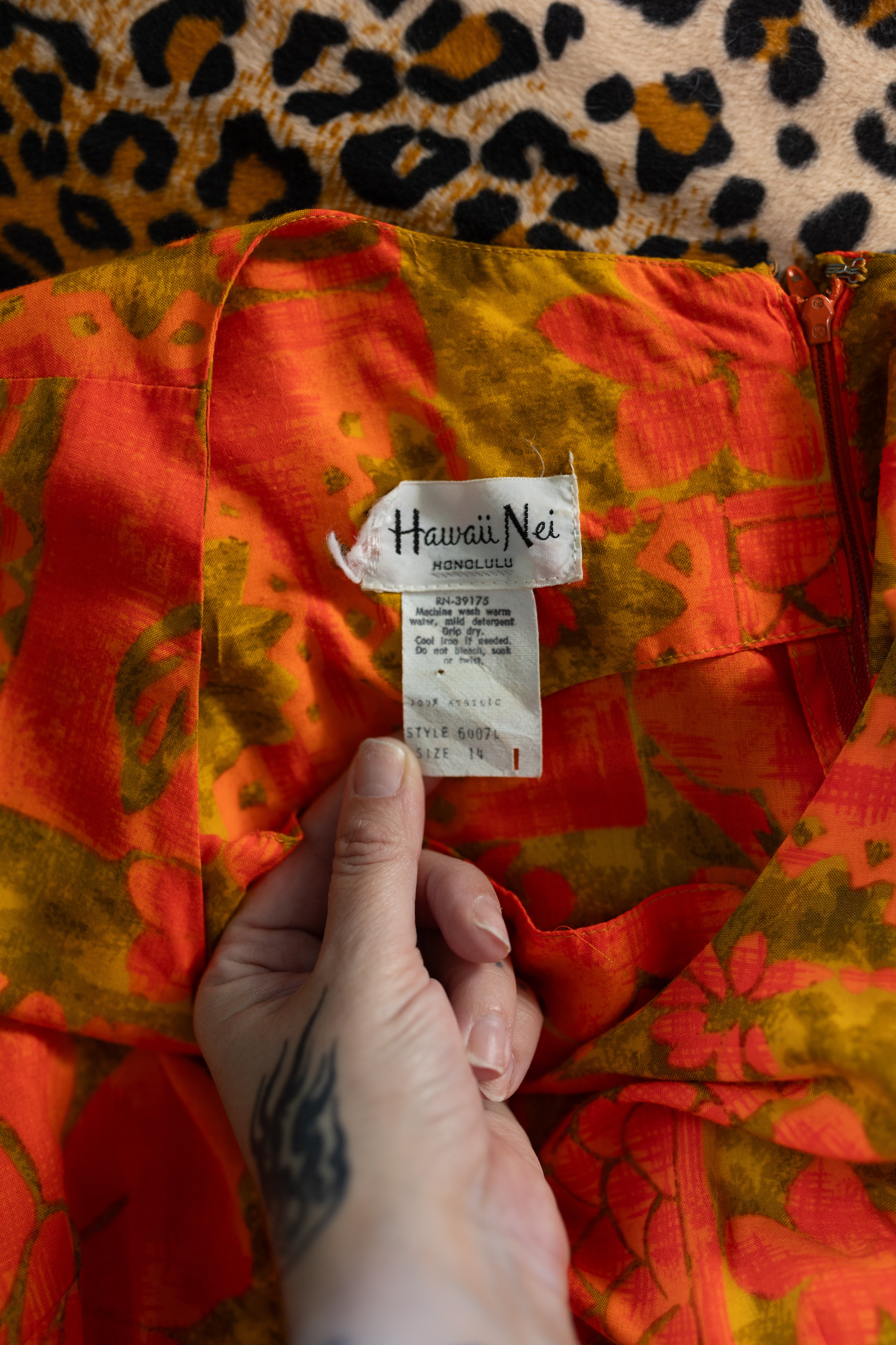 Vintage Hawaii Nei Dress