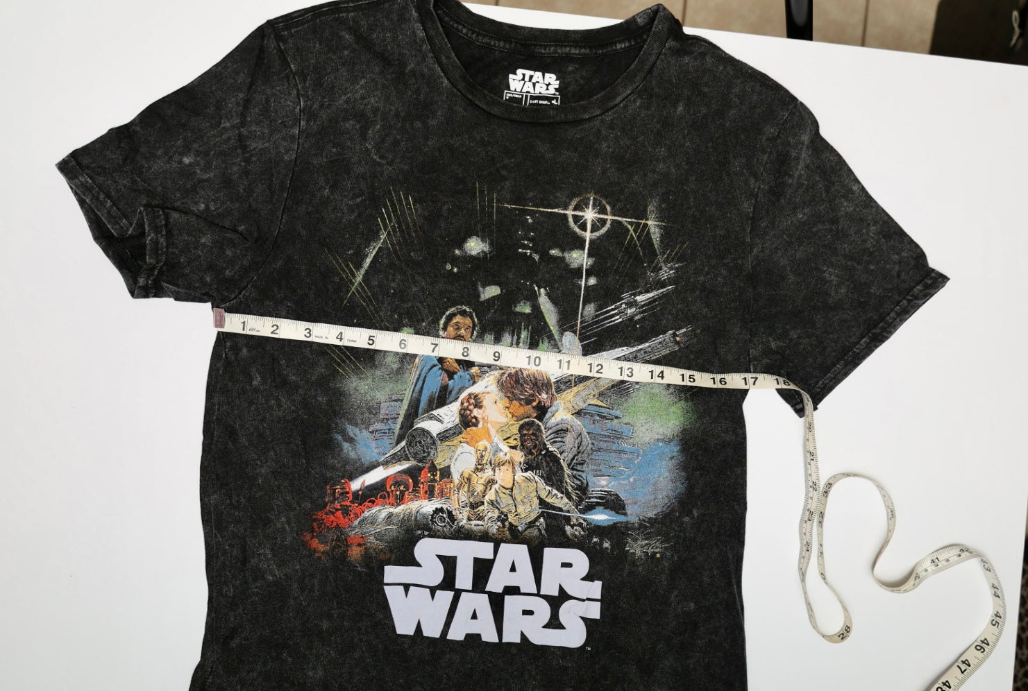 Star Wars Graphic T-Shirt | Men’s Medium | Vintage Acid Wash Gray/Black Classic Poster Art