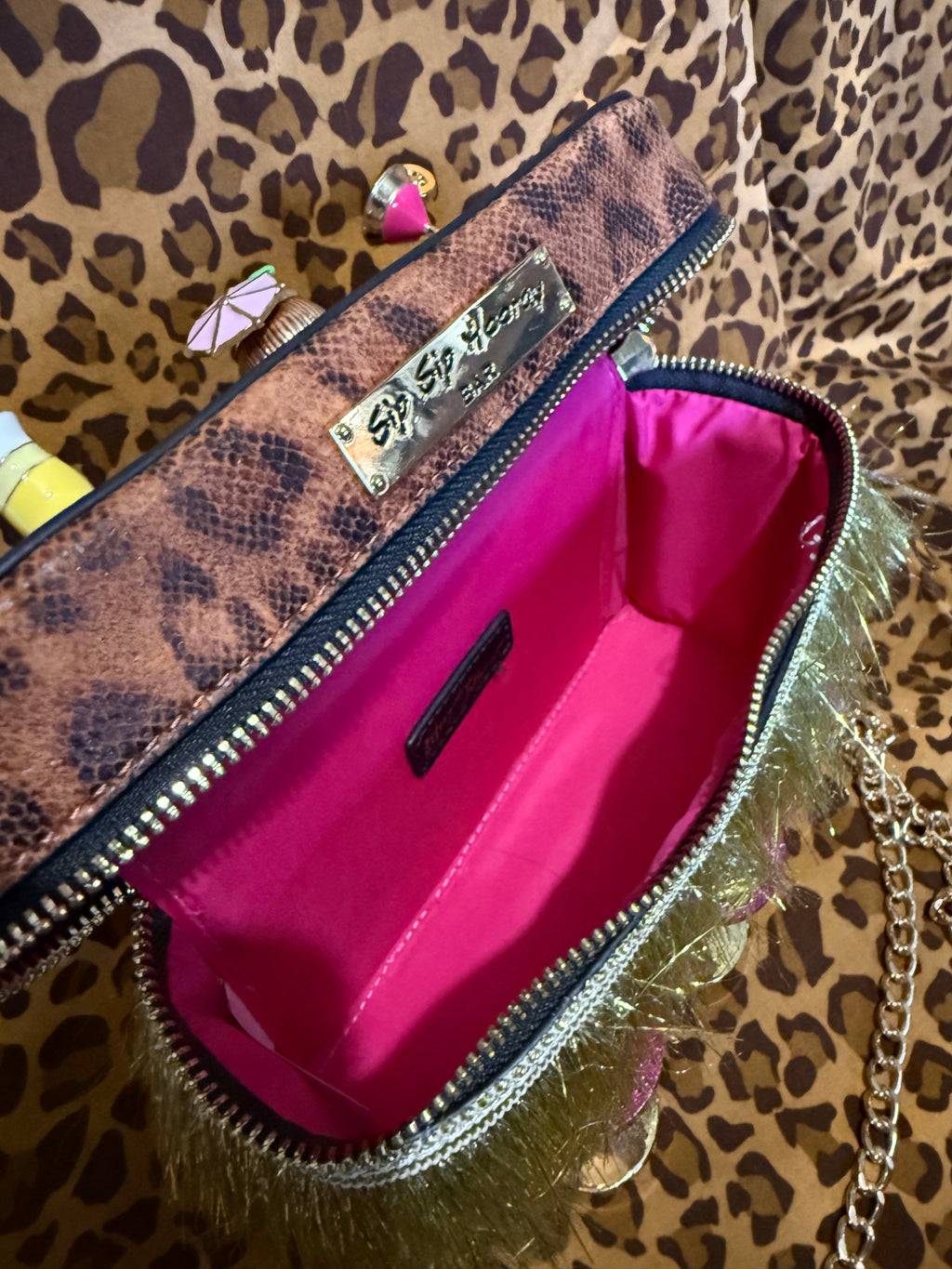 Betsey Johnson Sip Sip Hooray Tiki Bar Novelty Crossbody Handbag – Rare